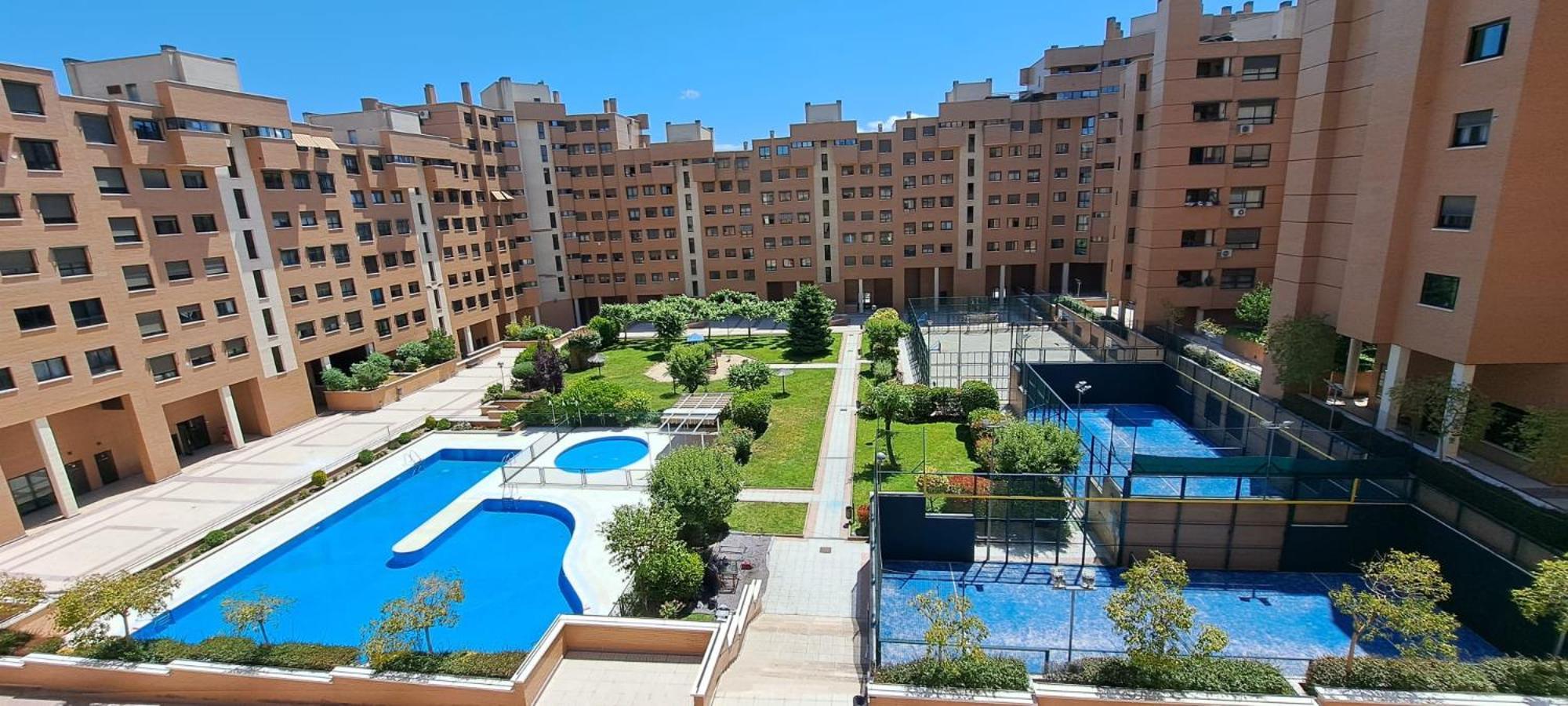 Residencial En Madrid Alquiler De Corta Estancia No Turistico Exterior foto